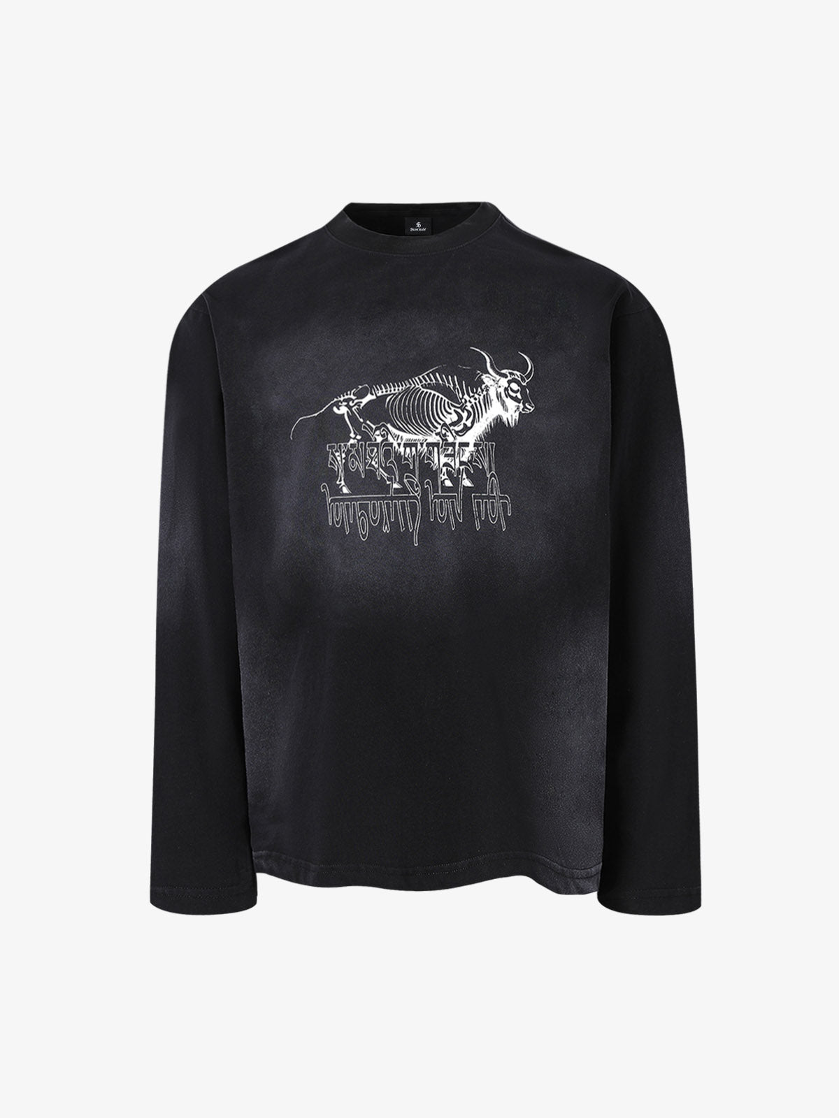 Skeleton Bull Graphic Long Sleeve T-Shirt - Perfect for Casual and Streetwear Styles 