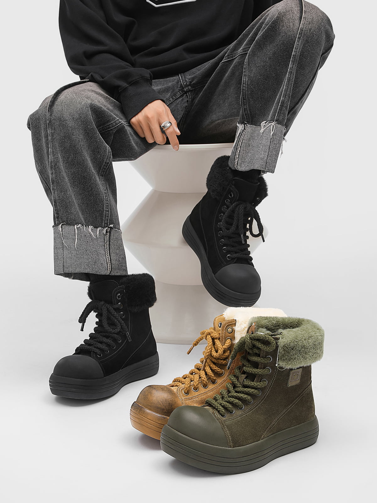 Winter Warmth High-Top Sneaker Boots with Fuzzy Collar 