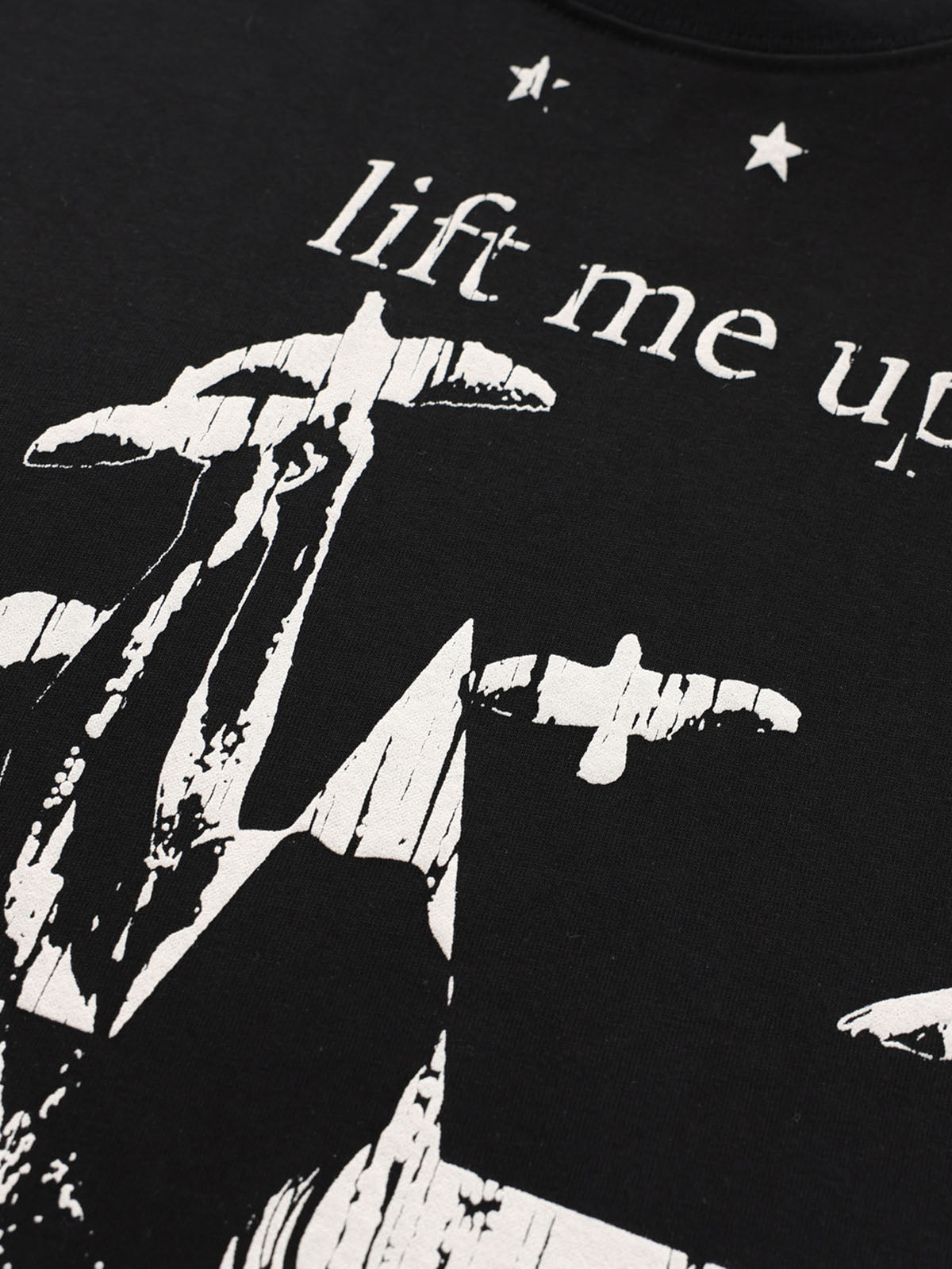 Trendy Graphic Long Sleeve T-Shirt for Men - Perfect for Casual and Festive Wear 