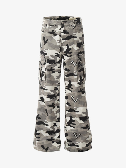 Cotton Camouflage Cargo Pants with Wide Leg and Checkerboard Patches?