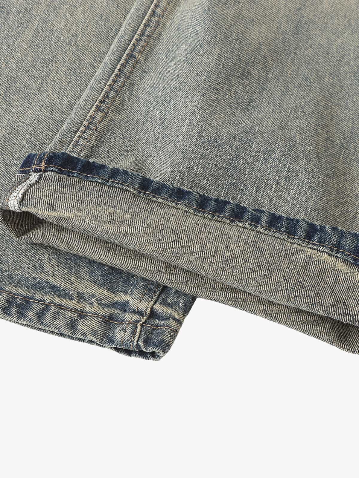 High-Waisted Flared Jeans with Distressed Look for Women - Perfect for Casual and Fashionable Outfits 