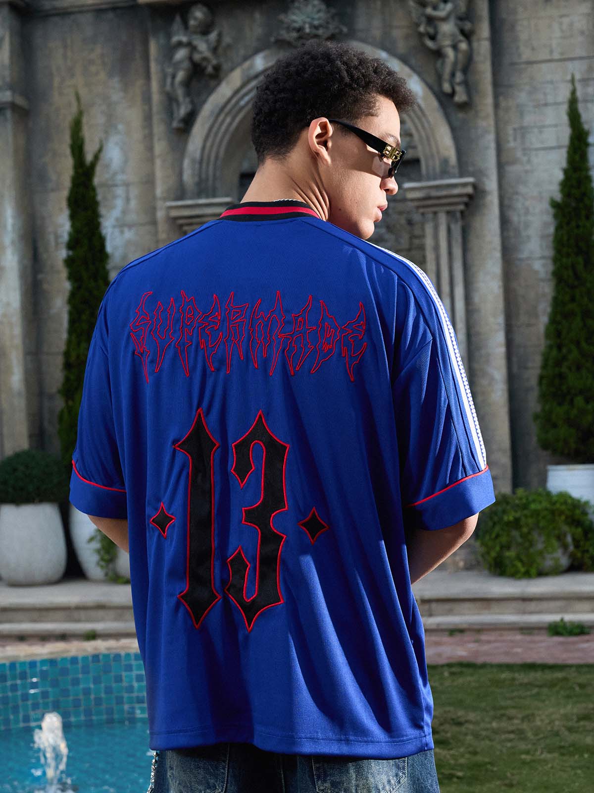 Supermade Color-Blocked V-Neck Embroidered Jersey Short-Sleeved?