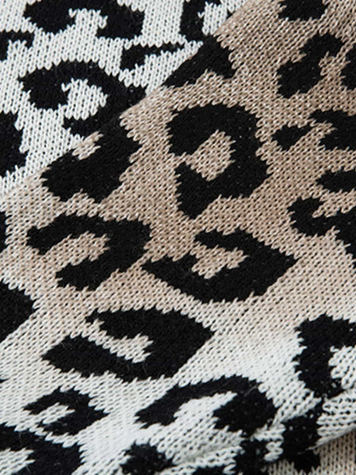 Leopard Print Knit Sweater for Women - Trendy and Cozy Fall/Winter Style 