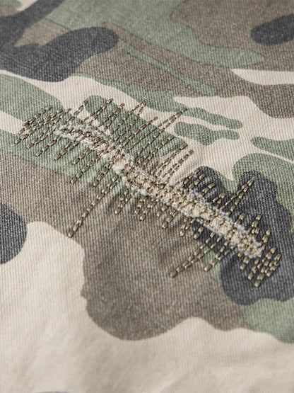 Camouflage Badge Cargo Shorts 