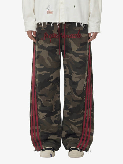 Retro Patchwork Embroidered Camouflage Barrel Pants