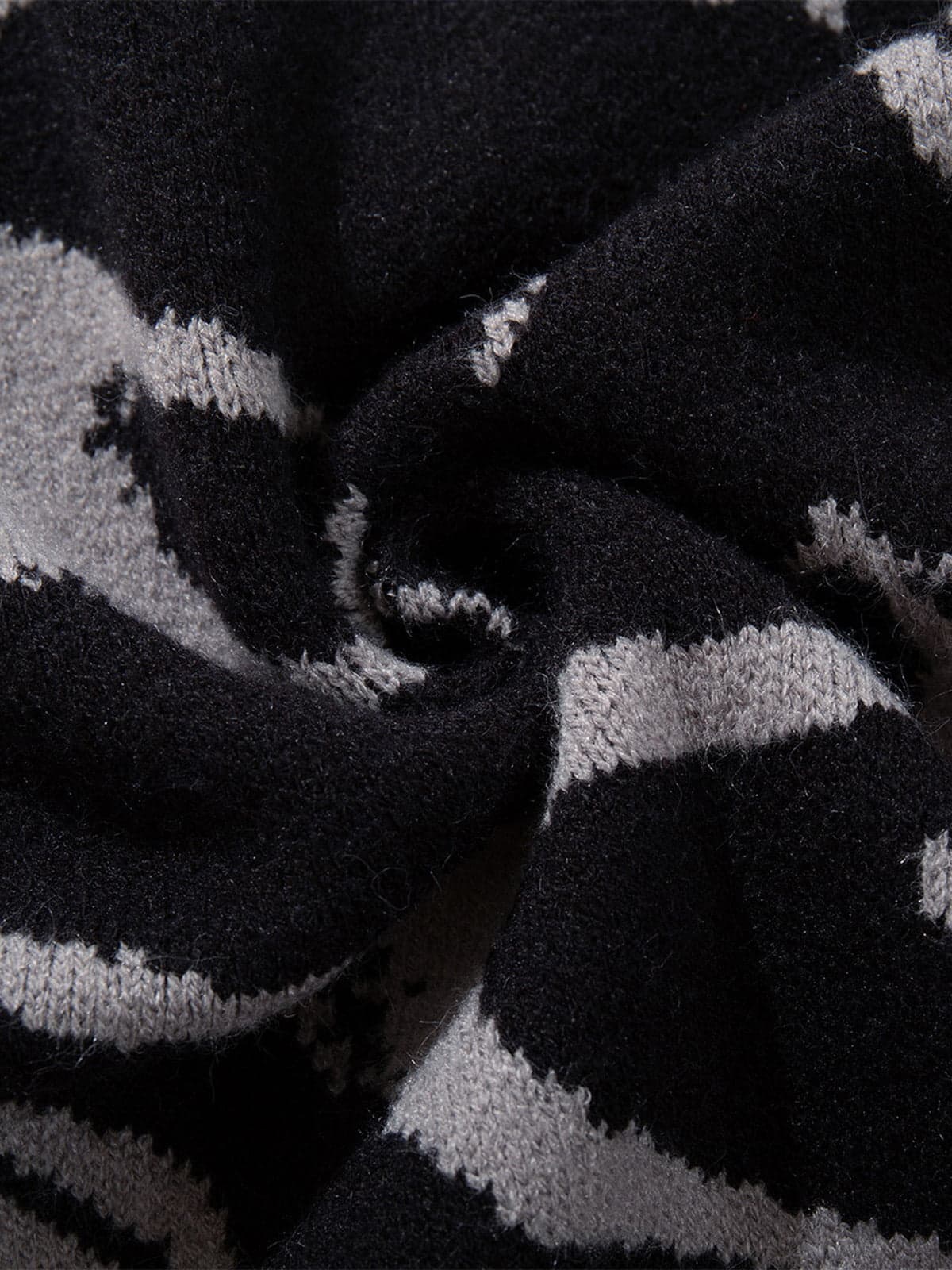 Stylish Contrast Panel Zip-Up Sweater for Casual and Sporty Looks 