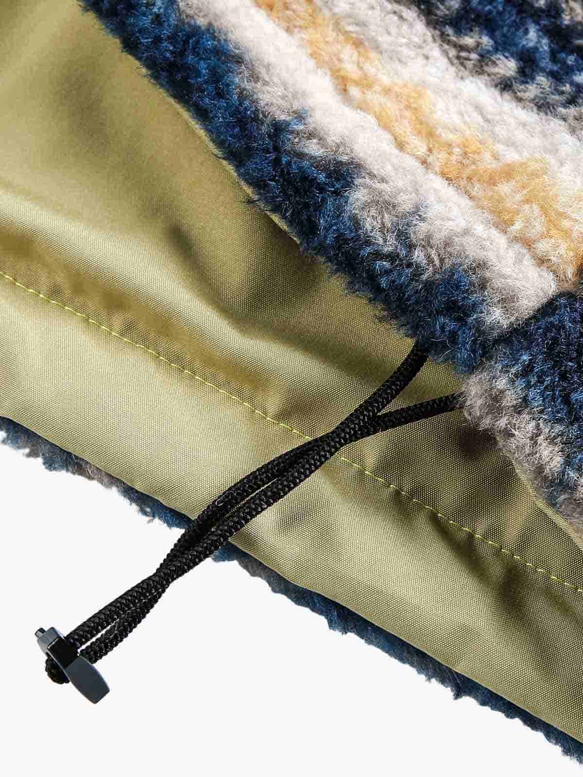 Winter Essential Faux Fur Trimmed Puffer Jacket with Arrow Buckle Design 