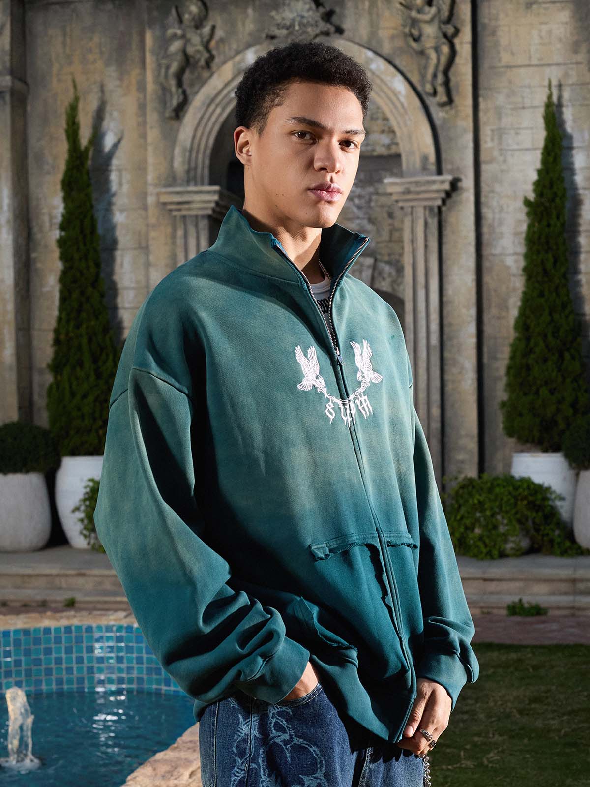 Supermade Gradient Eagle Embroidery Distressed Stand Collar Sweatshirt Jacket?