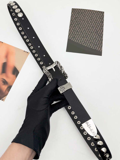 Leather Star Emblem Keychain with Metal Clasp and Snap Hook?