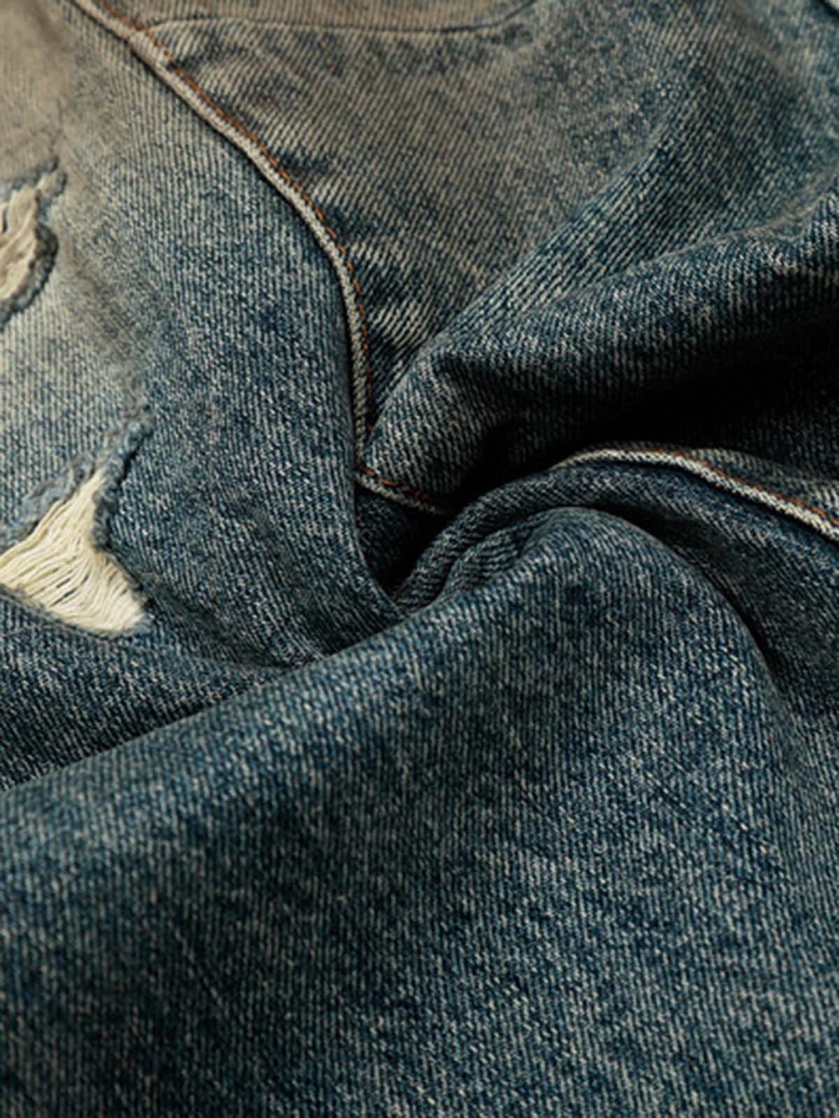 Distressed Denim Shorts for Summer - Stylish and Comfortable Everyday Wear 