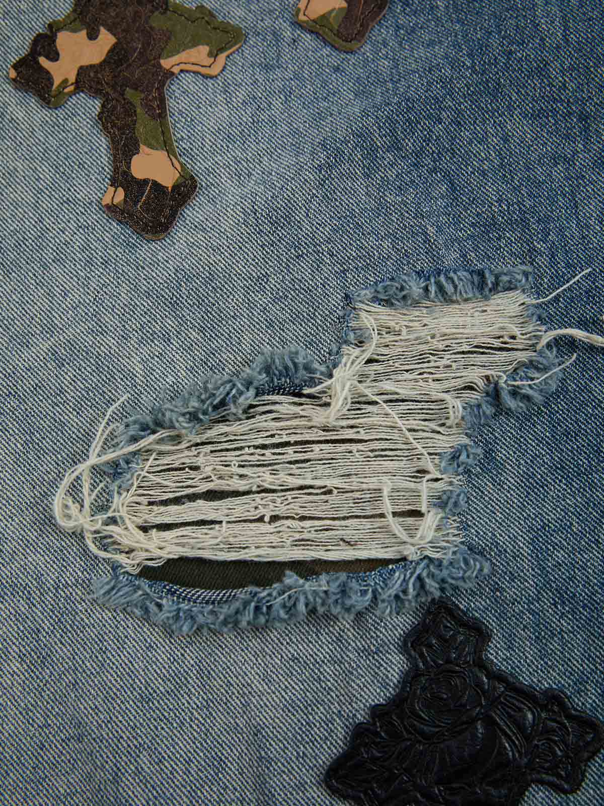 Vintage Wash Camo Cross Applique Distressed Straight Jeans