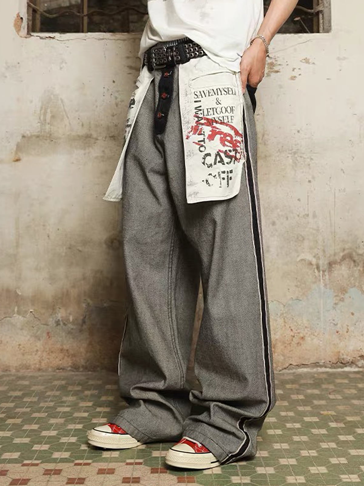 Stylish Wide-Leg Denim Trousers with Graphic Patches and Side Stripes 