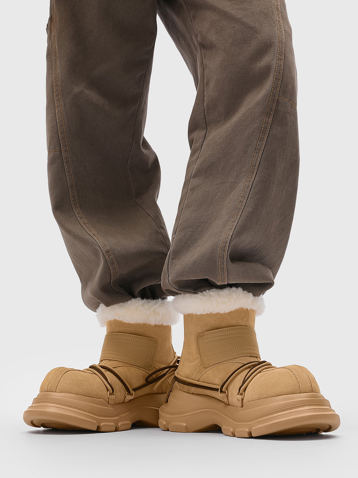 White Low-top Sneakers with Perforated Design for Casual Wear 