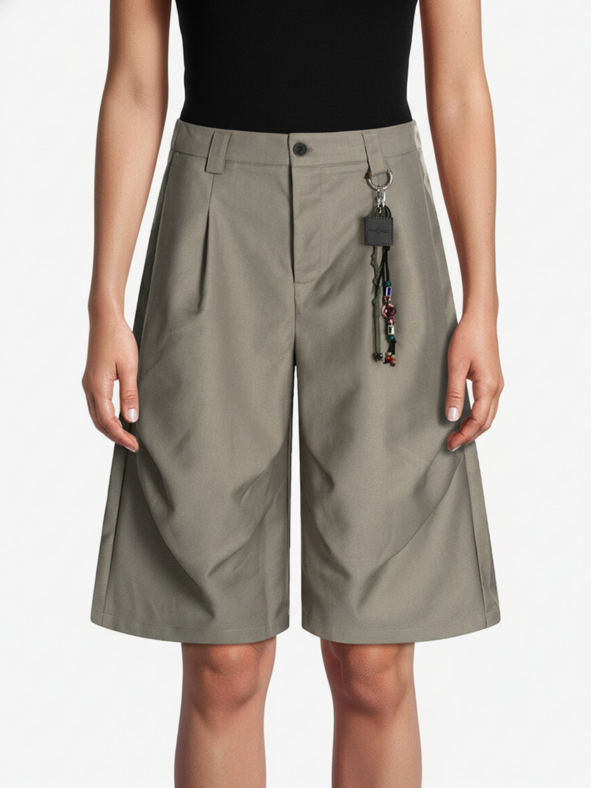 Deconstructed Pleated Pendant Casual Jorts