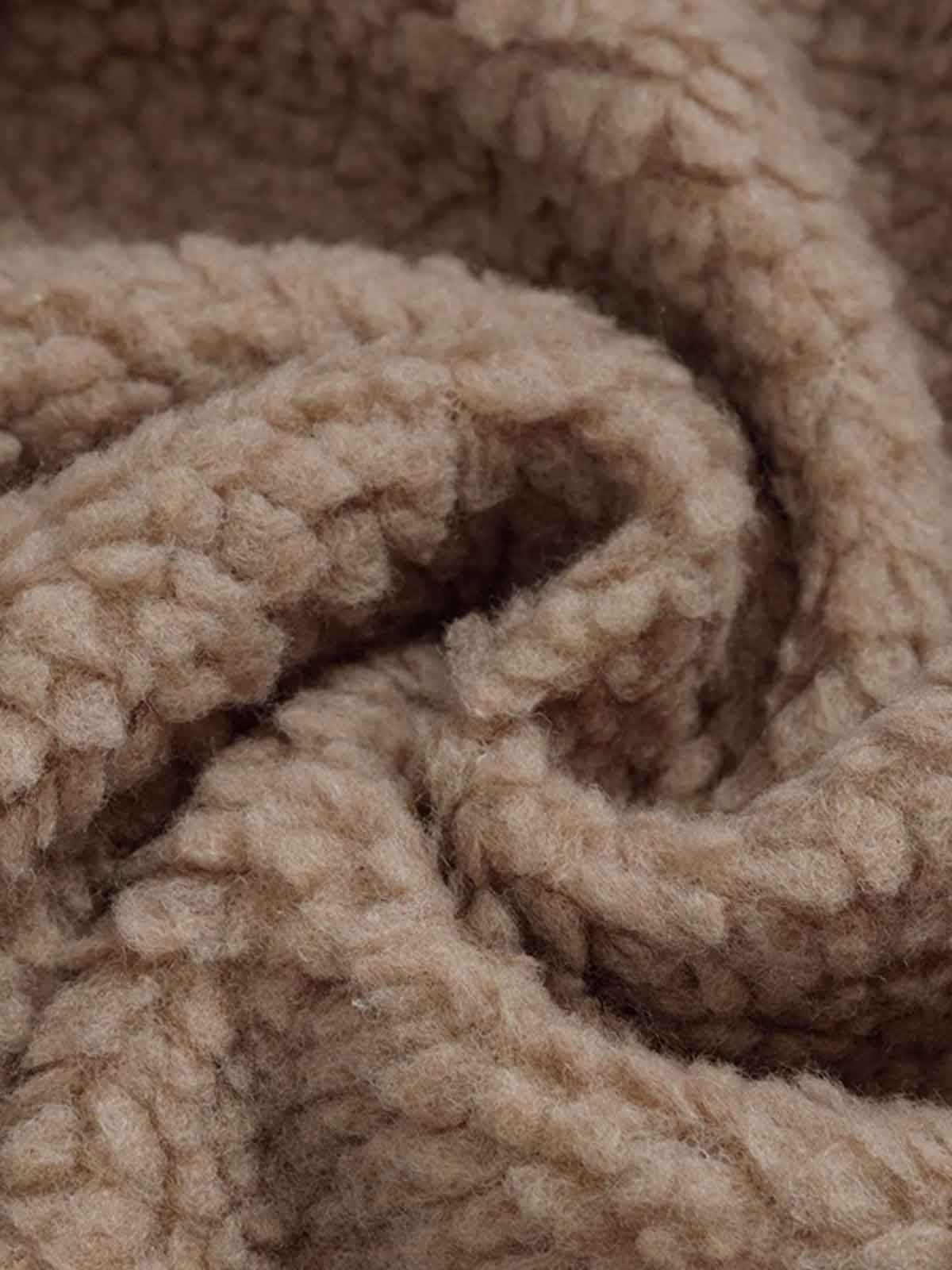 Camouflage Pattern Hoodie for Casual and Outdoor Use 