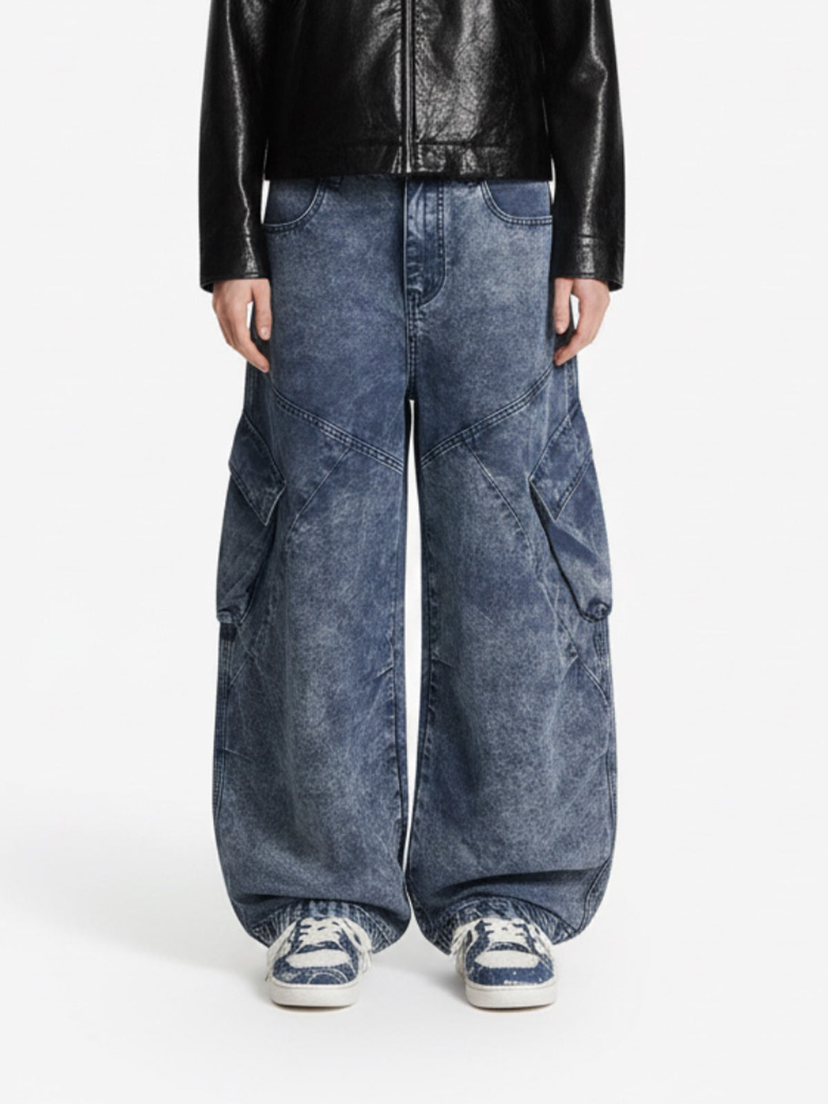 Vintage Washed Multi-Pocket Barrel Jeans