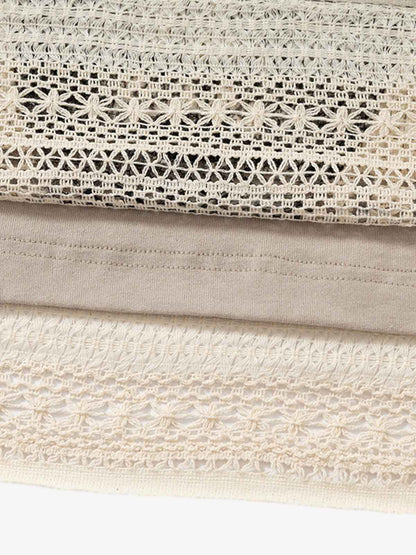 Hollow Portrait Totem Lined Blouse 