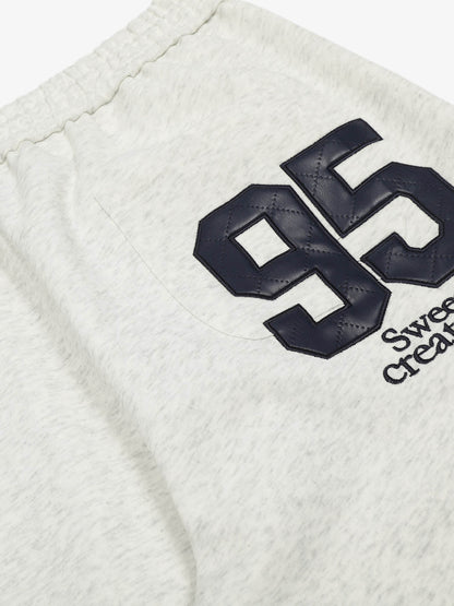 Comfortable Loose Fit Sweatpants with Bold Number Design for Casual Wear 