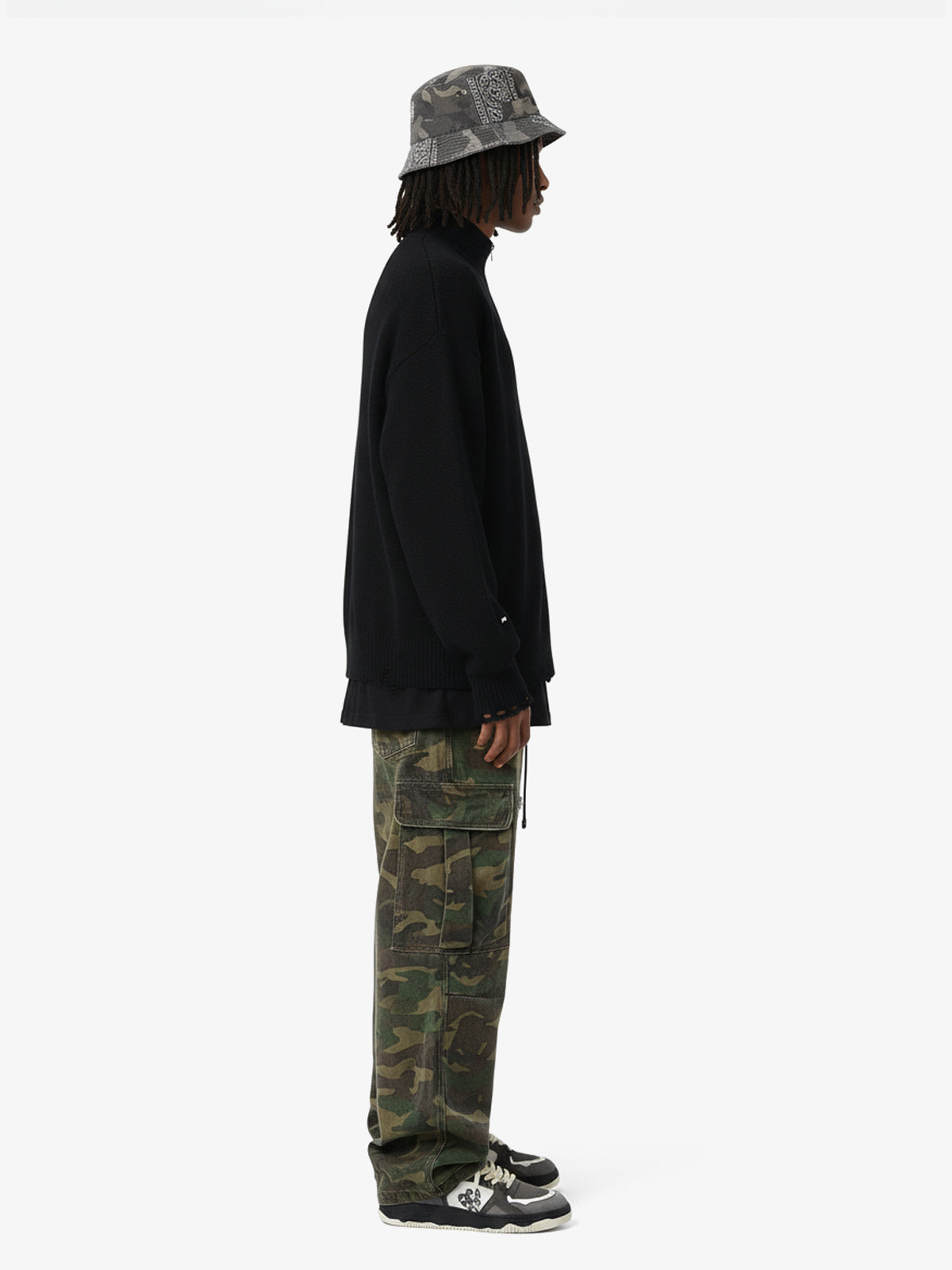 Distressed Ripped-Edge Turtleneck Diamond Star Zipper Knitted Sweater 