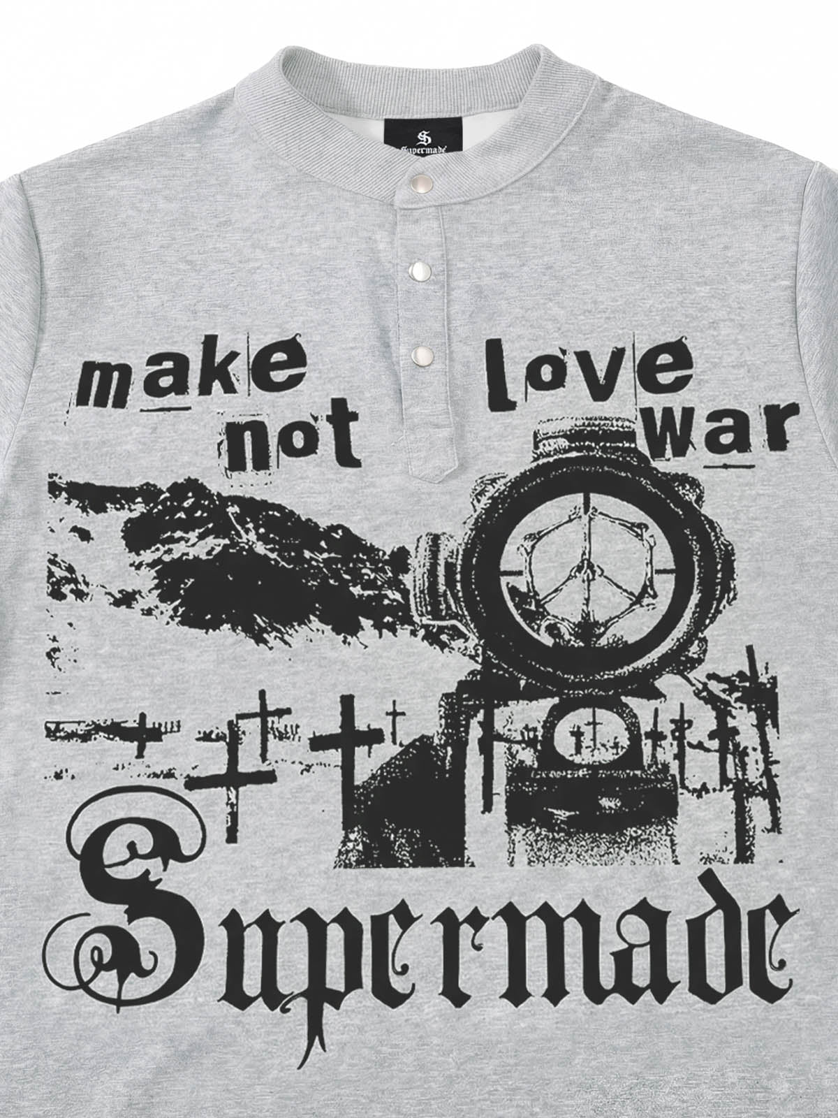 Cotton blend loose-fitting stand-up collar button-front short-sleeved T-shirt with anti-war print. 