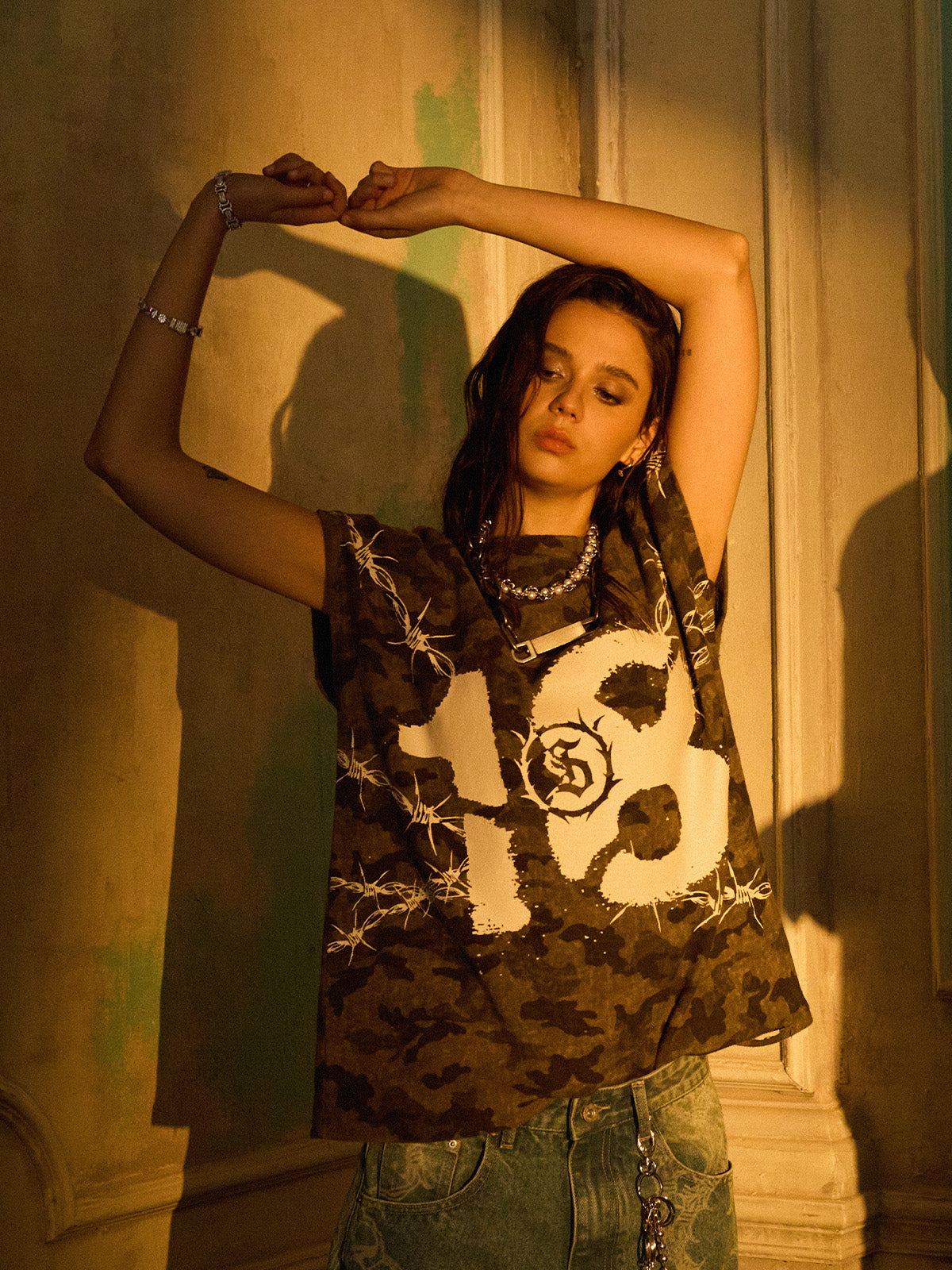 Supermade Camouflage Thorn Print Sleeveless T-Shirt?