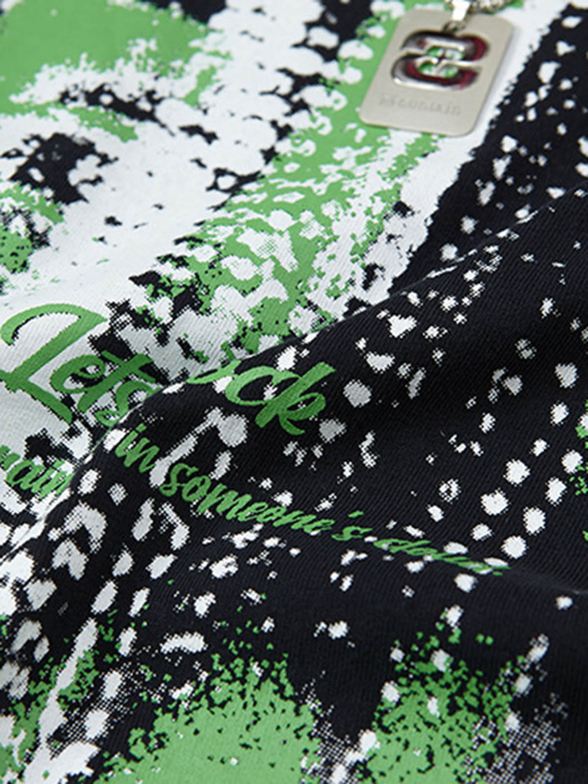 Street Graphic Spray Print Necklace T-Shirt 