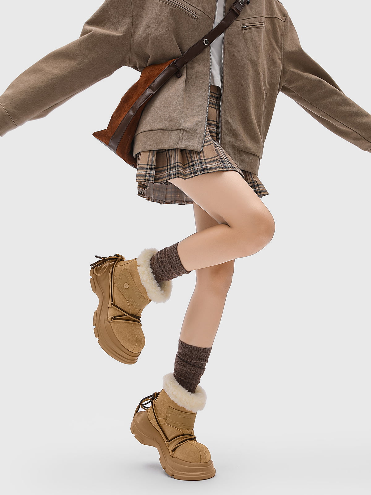 White Low-top Sneakers with Perforated Design for Casual Wear 