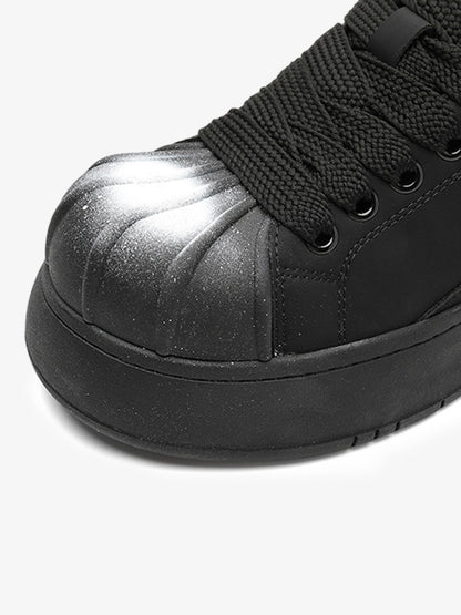 Black Chunky Sneakers with Fluid Lines and Granular Outsole for Everyday Wear 