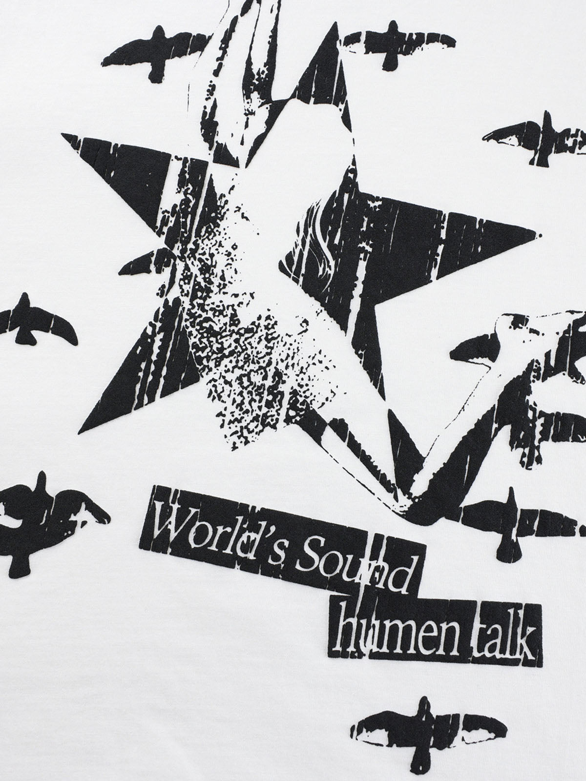 Trendy Graphic Long Sleeve T-Shirt for Men - Perfect for Casual and Festive Wear 