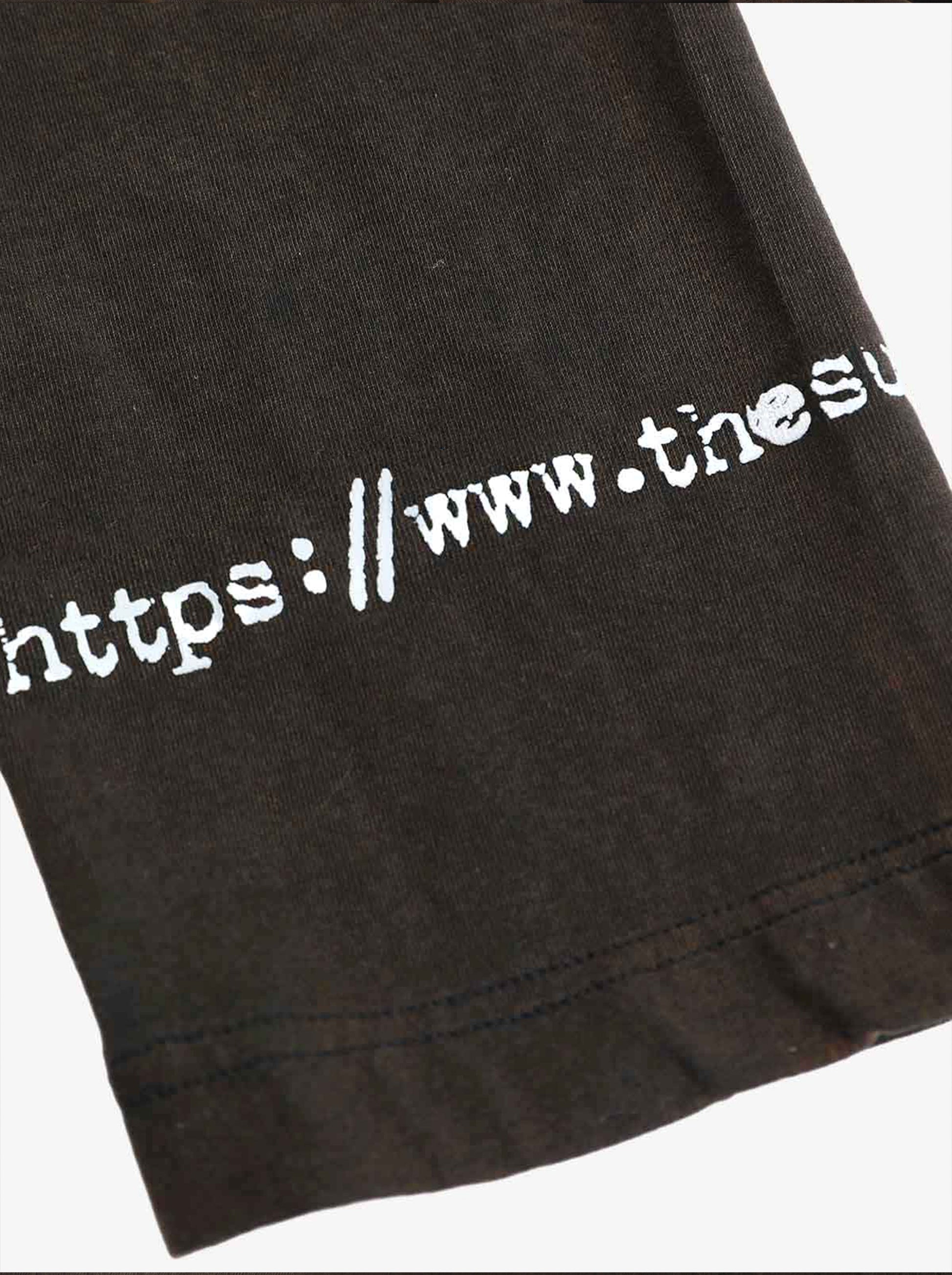 Distressed spray washed cotton fake two-piece loose long-sleeved T-shirt with embroidered badge logo and offset print design?