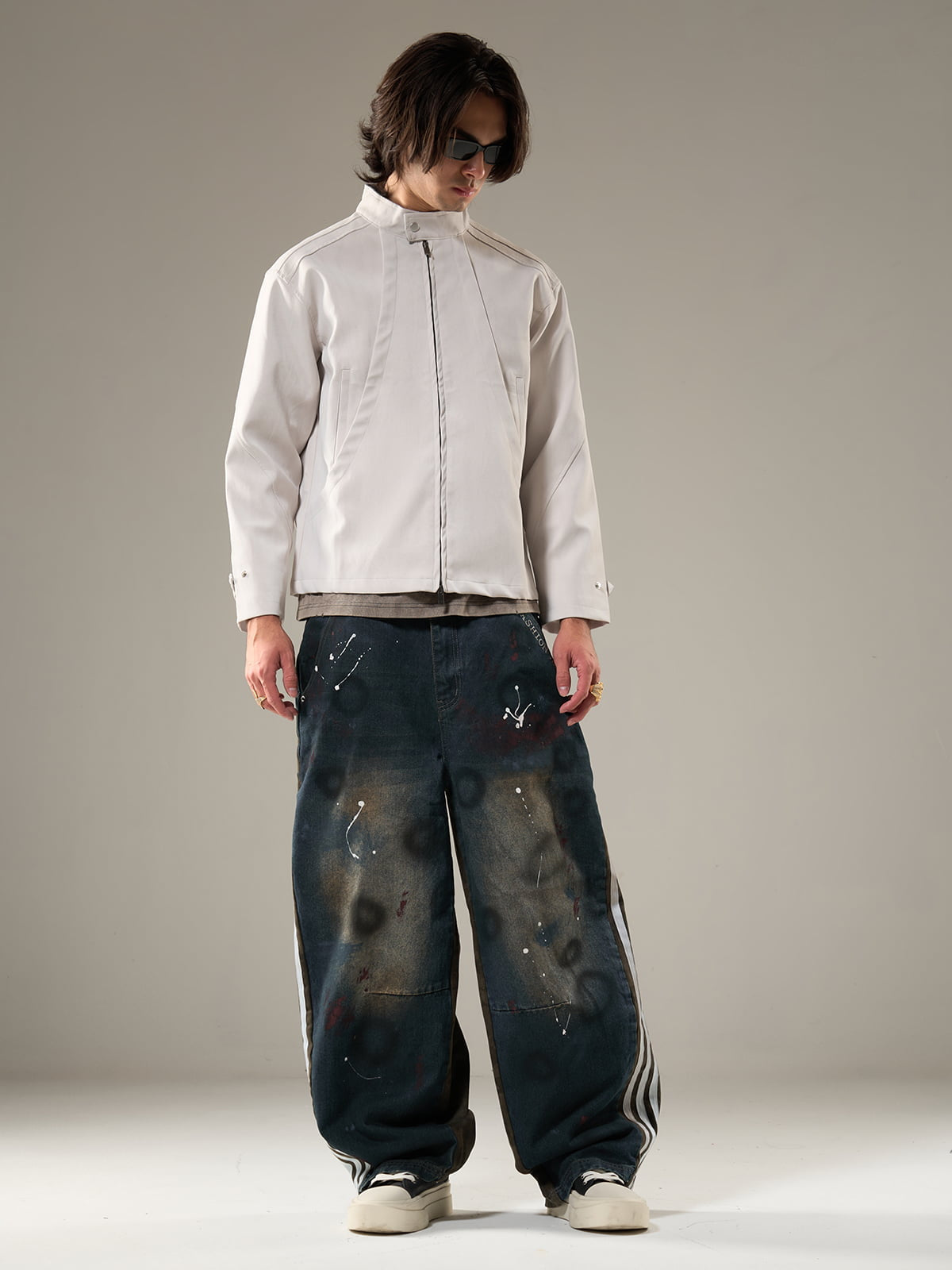 Stylish White Zip-Up Jacket for Modern Men - Perfect for Casual and Semi-Formal Occasions 