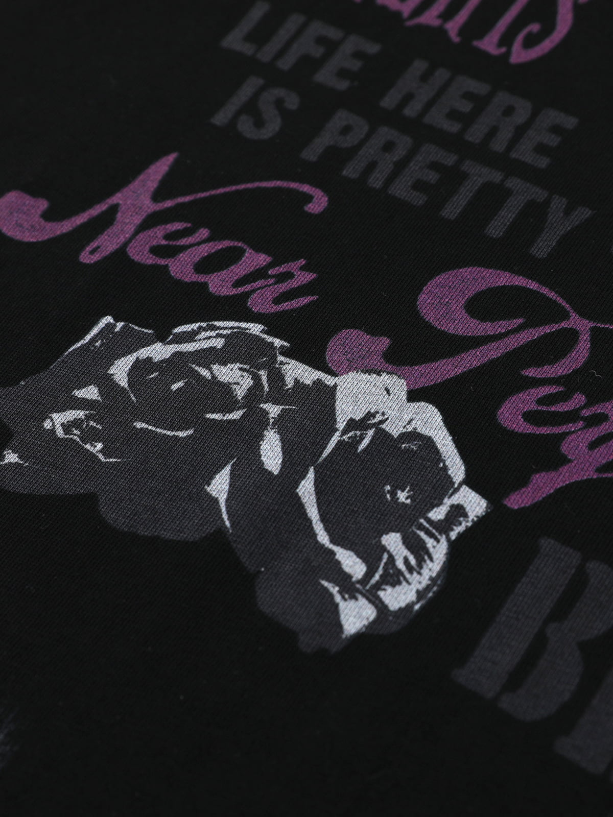 Stylish Graphic Long Sleeve T-Shirt for Men - Perfect for Casual Wear 