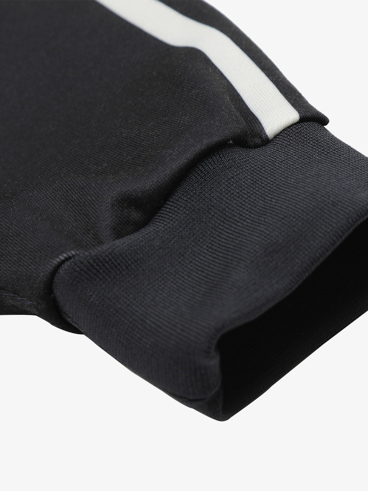 Sporty Long Sleeve Jersey with Bold Number Design for Active Enthusiasts 