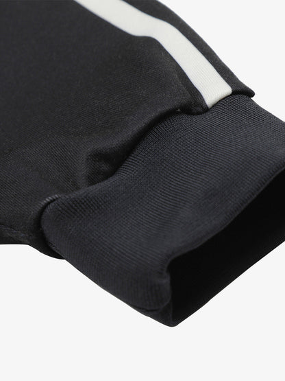 Sporty Long Sleeve Jersey with Bold Number Design for Active Enthusiasts 