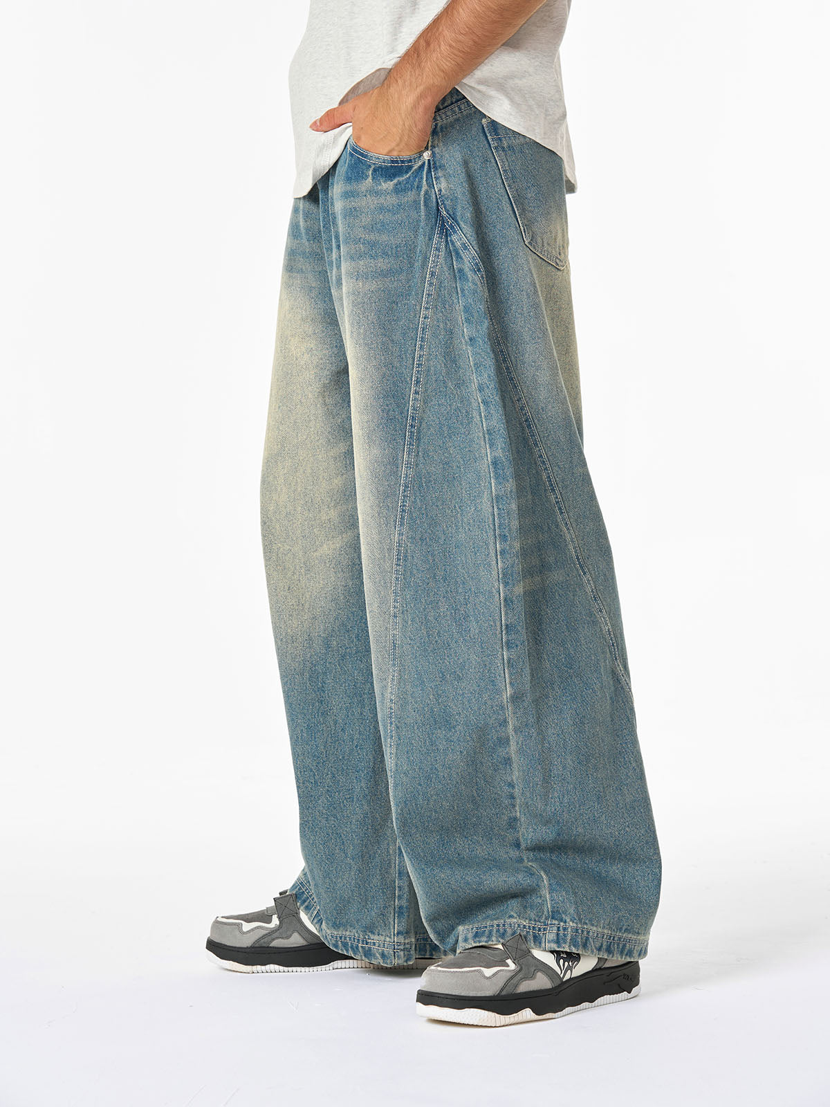 Washed Wide-Leg Balloon Jeans - 2301 