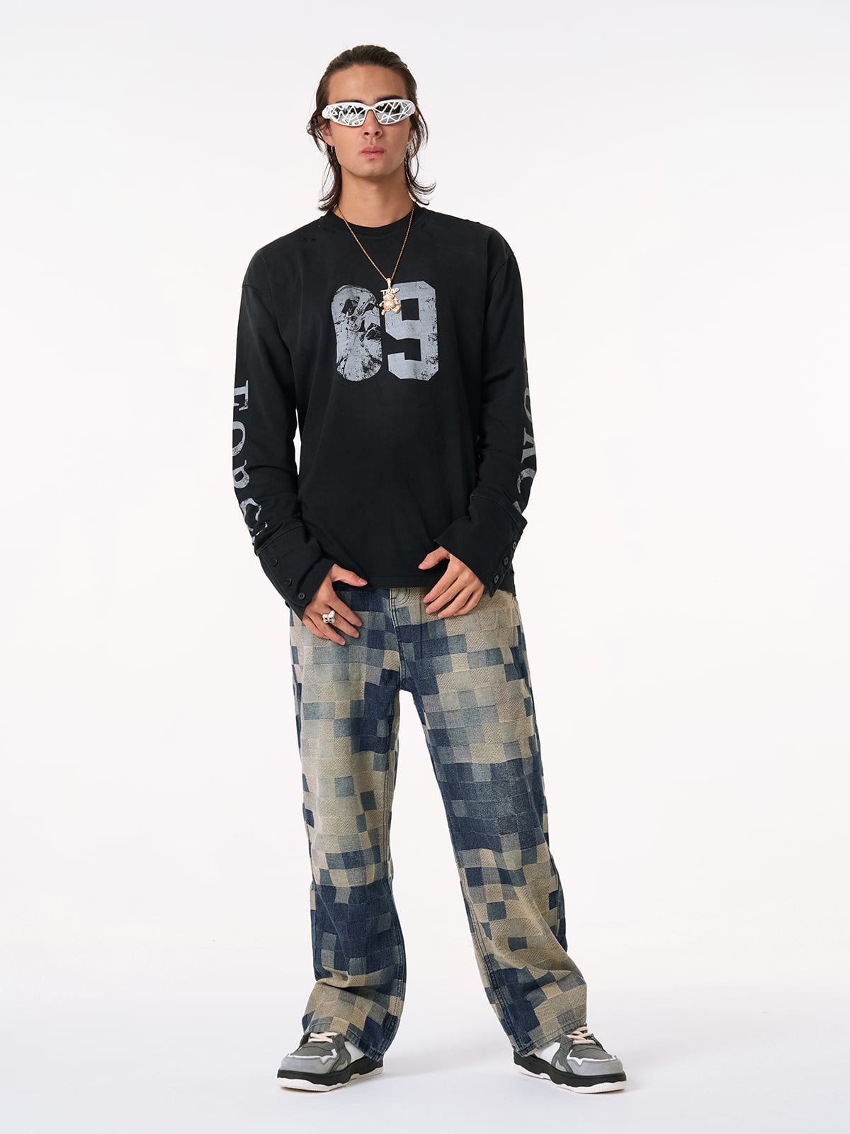 Distressed NO. 09 Long Sleeve T-Shirt 