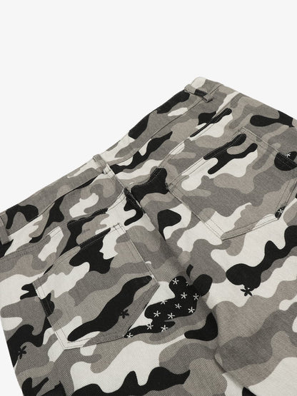 Cotton Camouflage Cargo Pants with Wide Leg and Checkerboard Patches?
