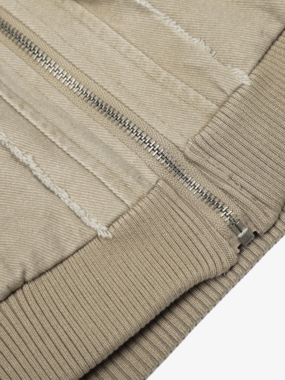 Skull Pattern Knit Sweater for Bold Fashion Statements 