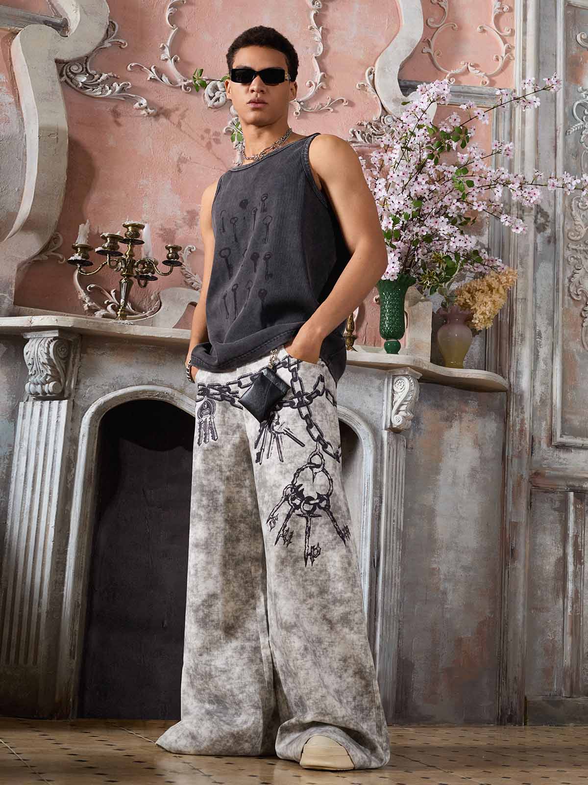 Supermade Distressed Chain And Key Print Baggy Pants?