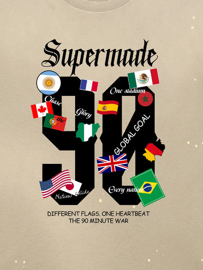 Unisex, washed and distressed short-sleeved T-shirt with a football-themed print pattern with the meaning of "90" minutes 