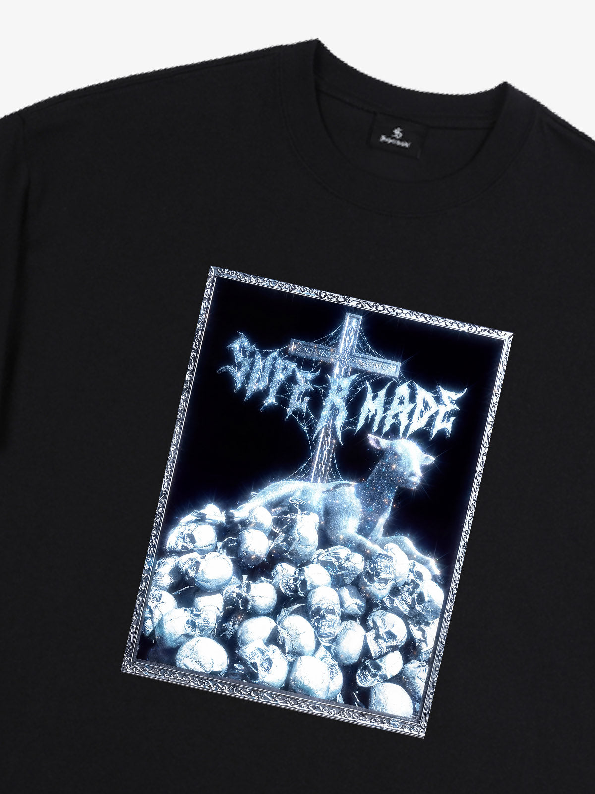 The Supermade-Cotton Black And White"The Silence Of The Lambs" T-Shirt With Gothic Cross And Skulls Graphic Print - Dark 