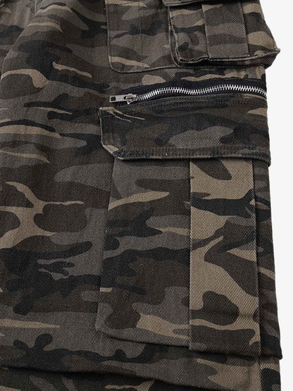 Camouflage Cargo Pants for Men - Stylish and Functional Design with Multiple Pockets 