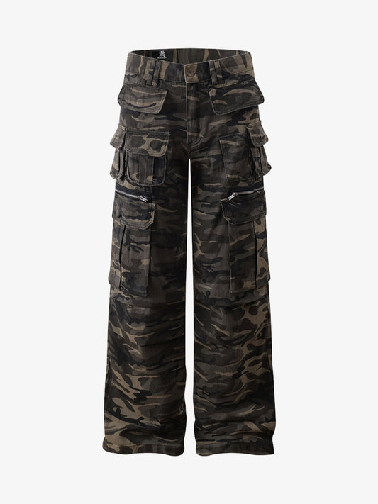 Camouflage Cargo Pants for Men - Stylish and Functional Design with Multiple Pockets 