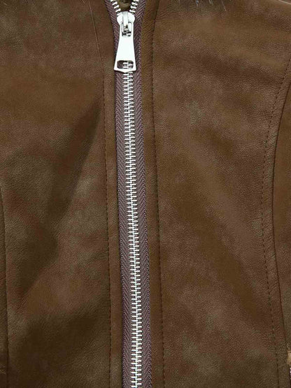 Edgy Spike-Embellished Sunglasses for Bold Fashion Statements 