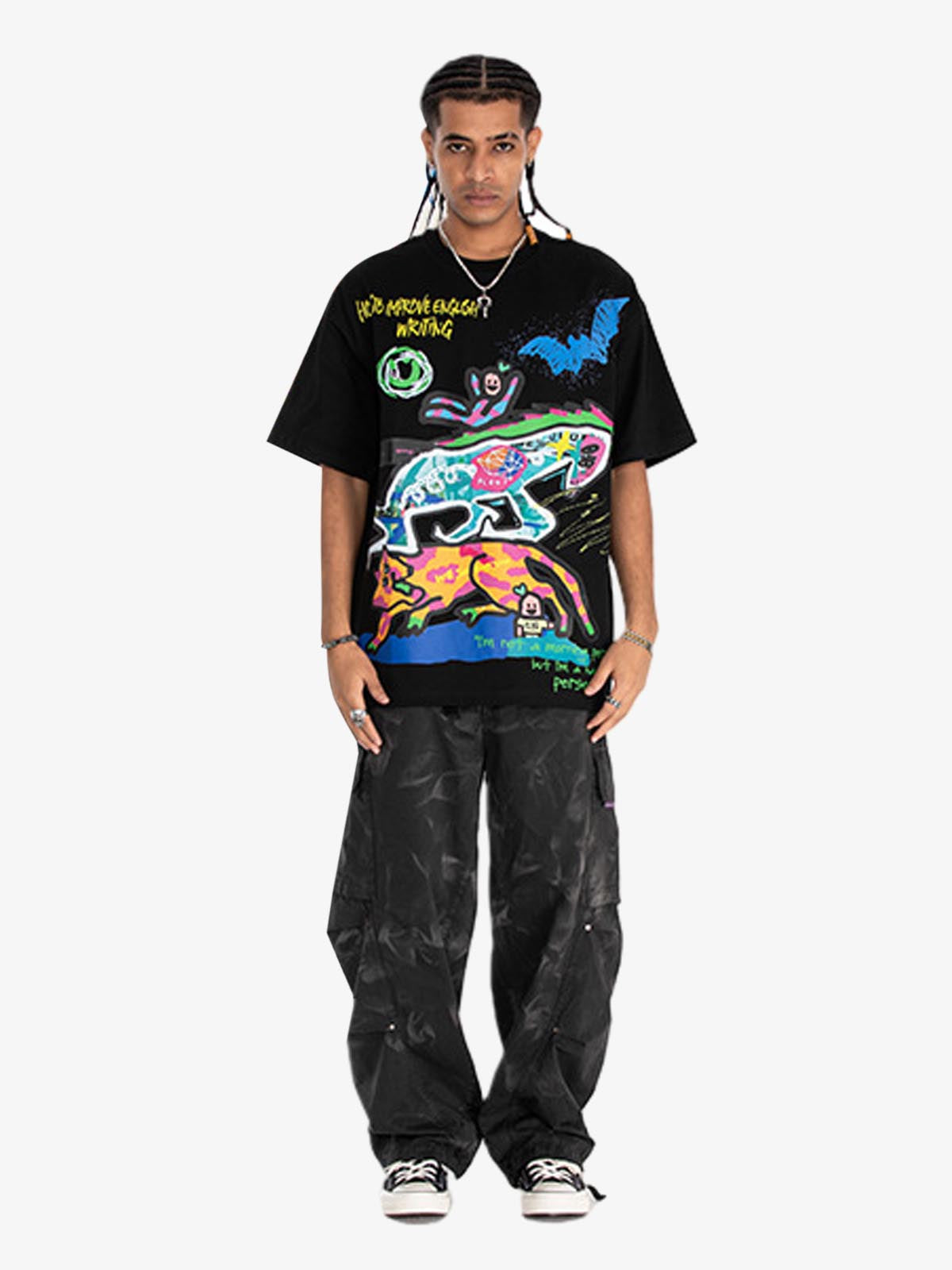Cotton Graphic Print T-Shirt with Vibrant Street Art Design for Men?