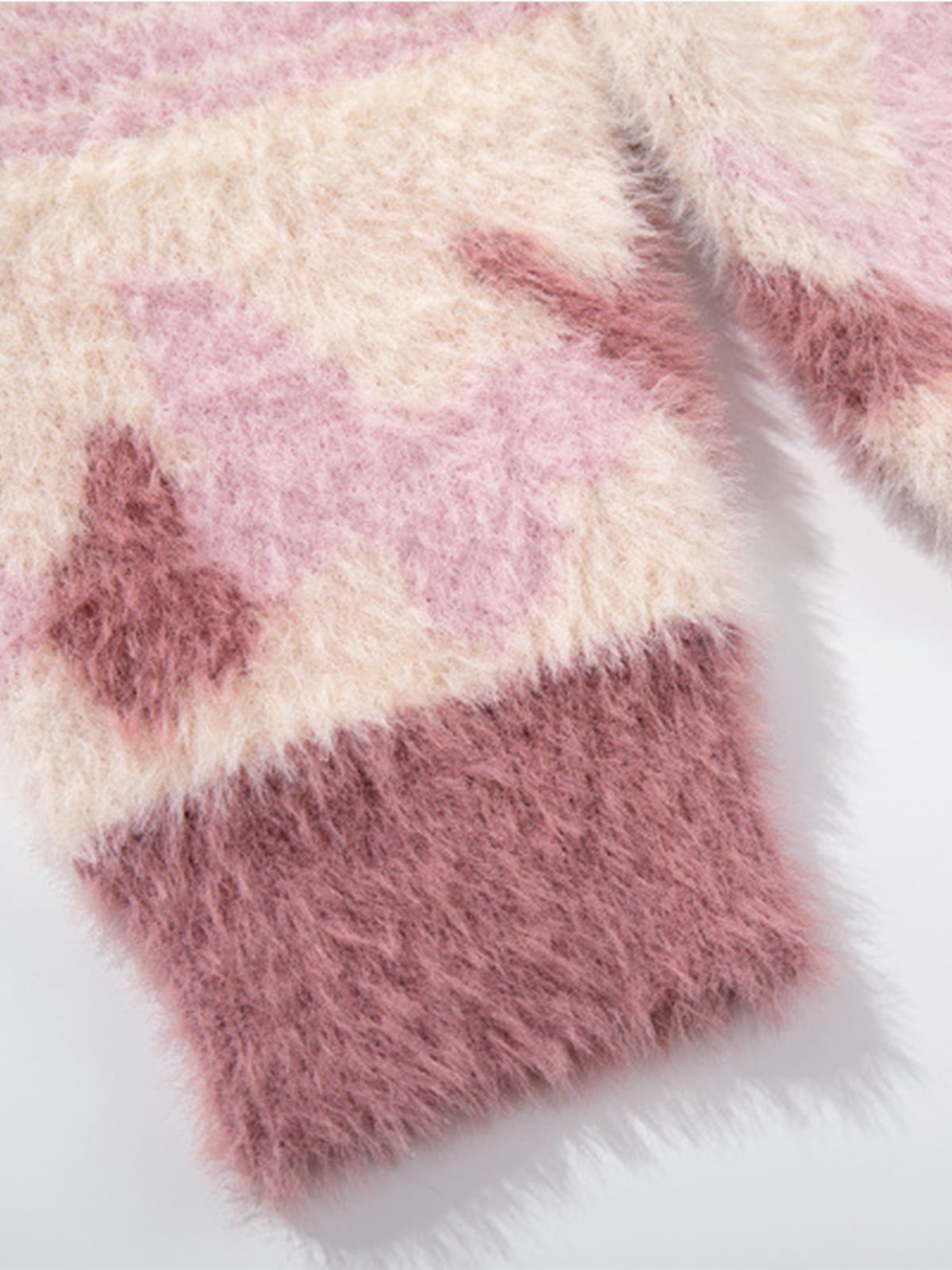 Cozy Pink Patterned Sweater for Women - Perfect for Fall and Winter Outfits 