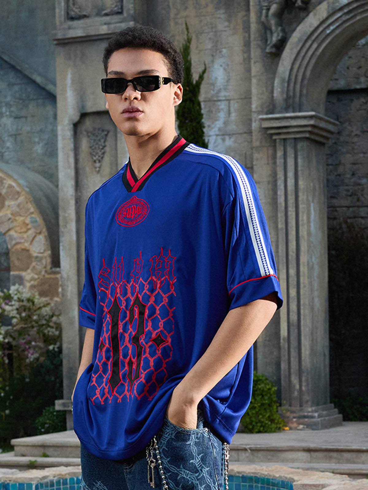 Supermade Color-Blocked V-Neck Embroidered Jersey Short-Sleeved?