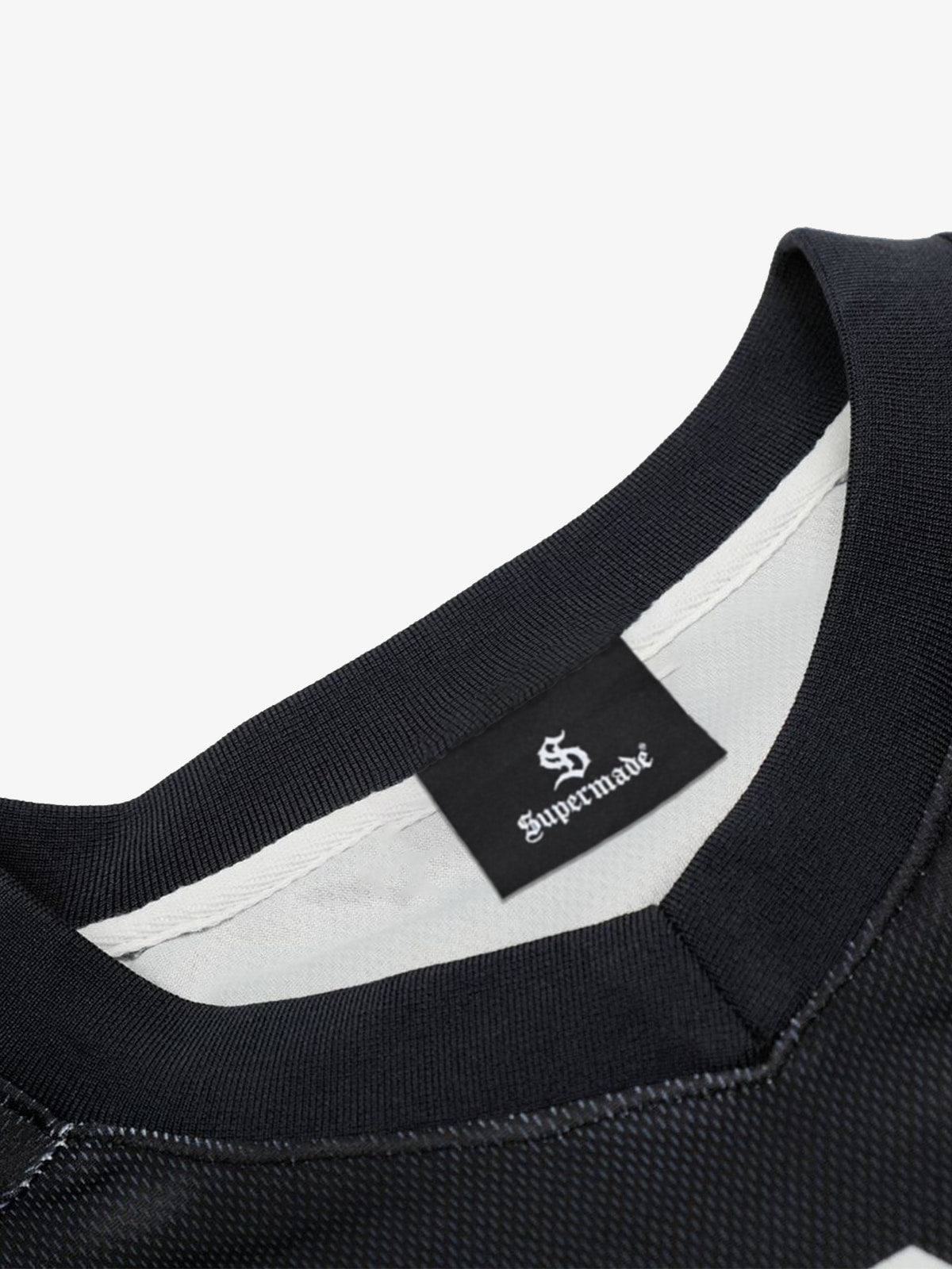 Sporty Long Sleeve Jersey with Bold Number Design for Active Enthusiasts 