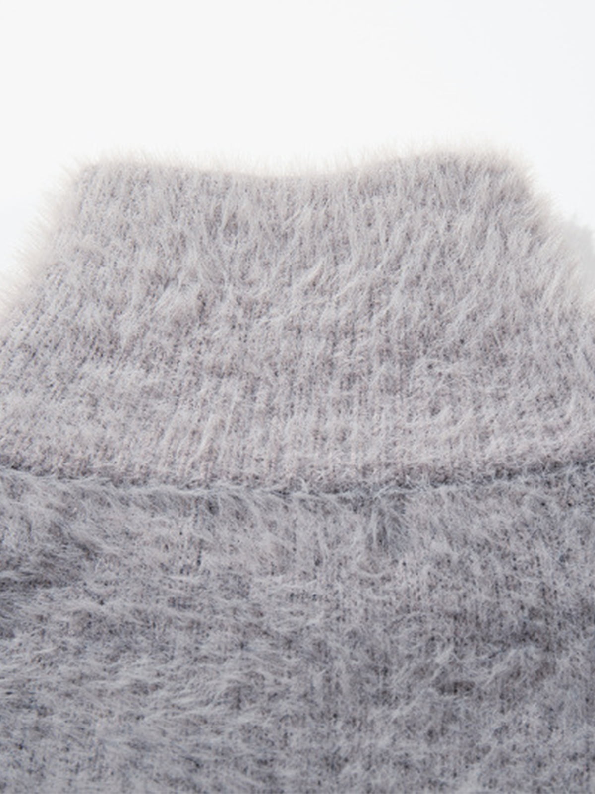 Cozy Pink Patterned Sweater for Women - Perfect for Casual and Festive Occasions 