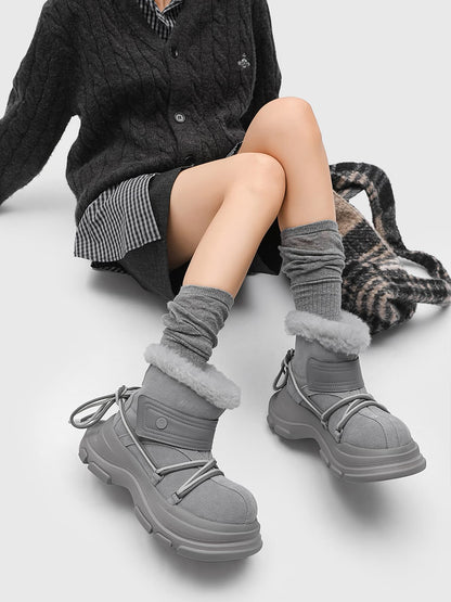 White Low-top Sneakers with Perforated Design for Casual Wear 